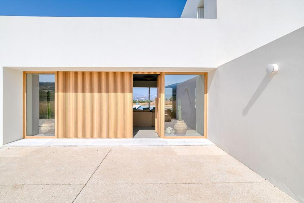 Villa Lampsi - Spacious & Modern Isterni  Exterior photo